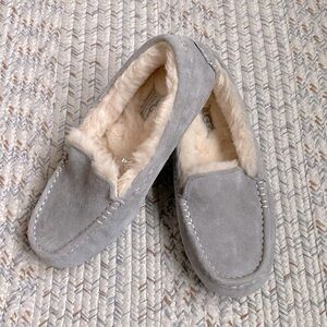 UGG Koolaburra Slippers Size 6